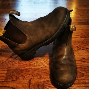 Size 8 men's blundstones